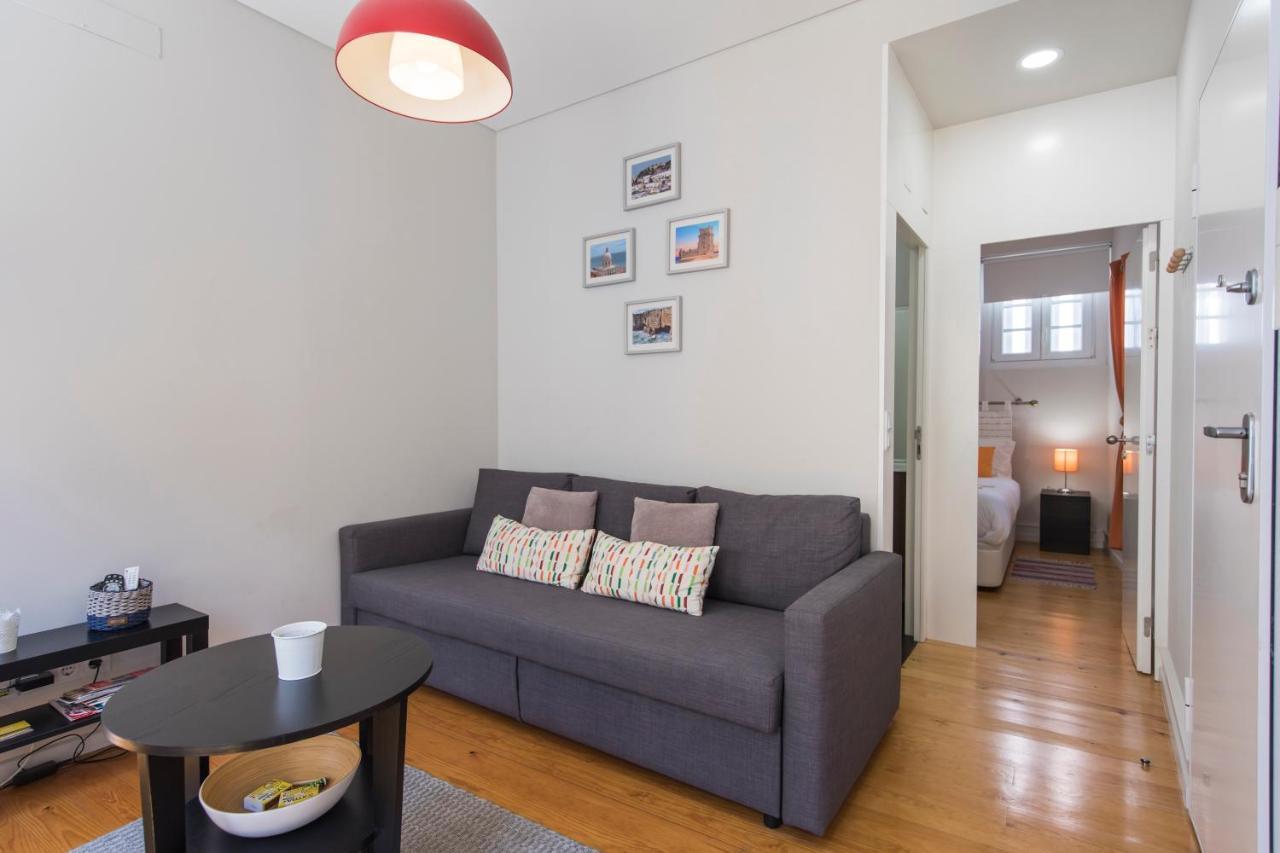 Appartamento Cozy Flat In The Heart Of Alfama Lisbona Esterno foto